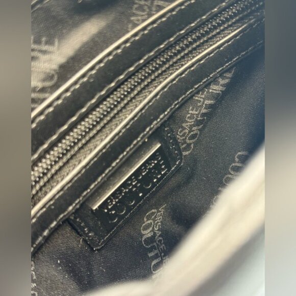 🆕 VERSACE JEANS COUTURE 🧿 NWT Black Coated Regalia Baroque Messenger Bag - Picture 13 of 16